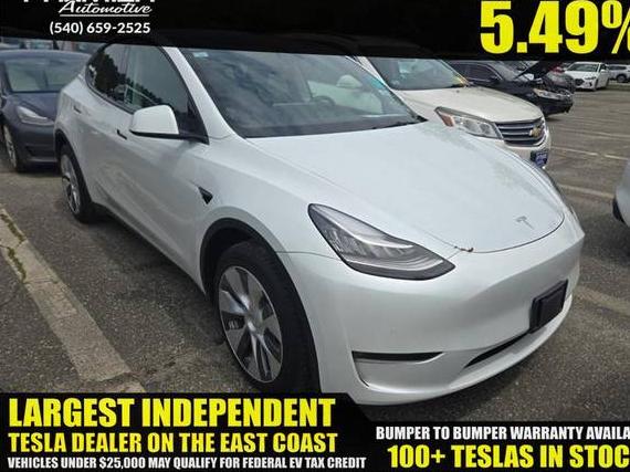 TESLA MODEL Y 2022 7SAYGDEE5NA012163 image